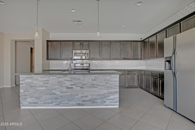 Building Photo - 22653 E Desert Spoon Dr