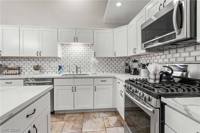 Building Photo - 5235 Zebra Ct