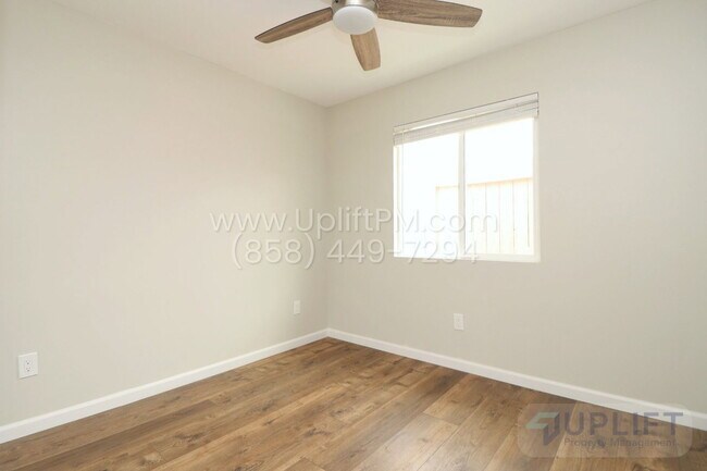 Building Photo - 10171 Empress Ave