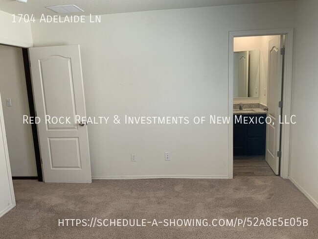 Building Photo - 1704 Adelaide Ln