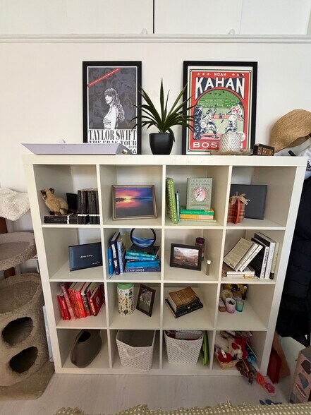 Building Photo - 48 Forest St