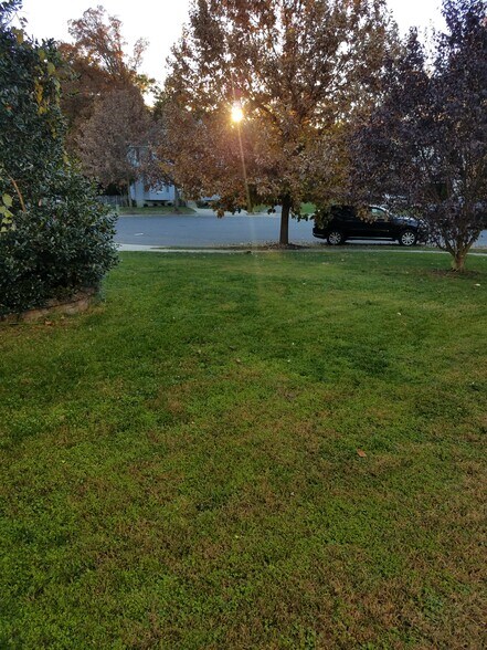 Building Photo - 1809 Stark Drive