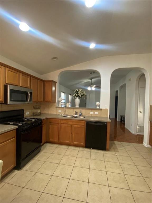 Building Photo - 3400 Barksdale Dr