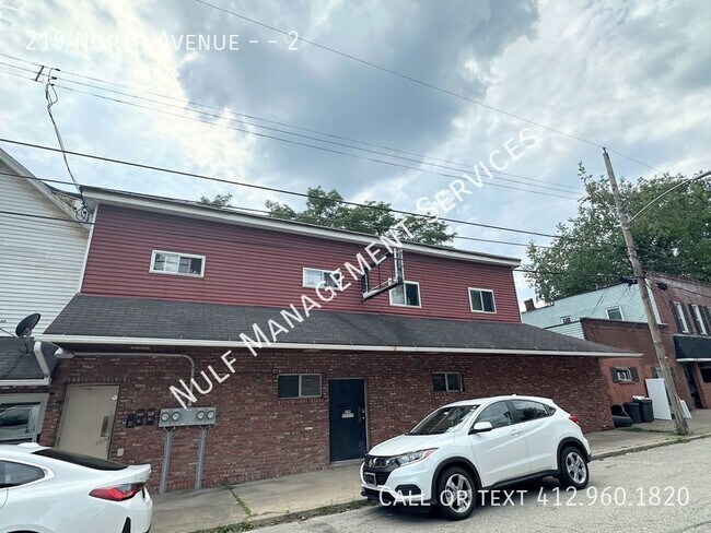 Building Photo - 219 North Ave