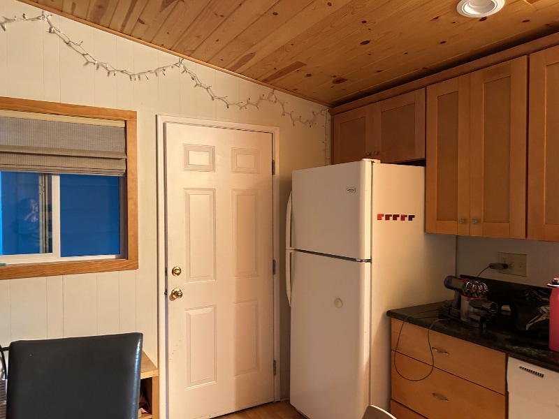 Building Photo - 715 Chipmunk Ln