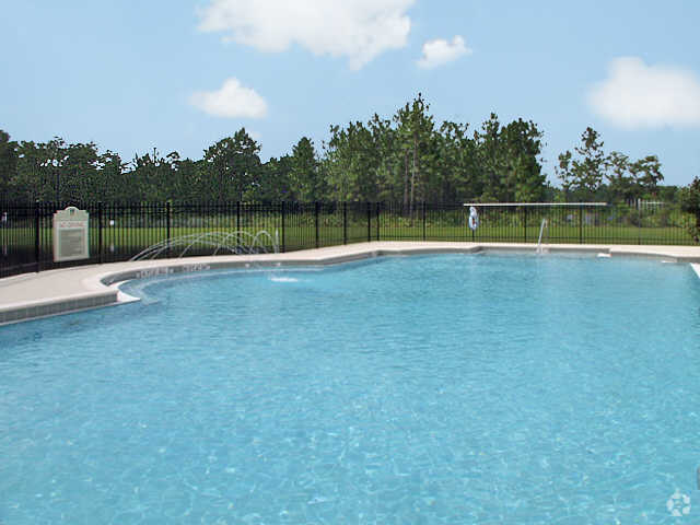 avalon community pool