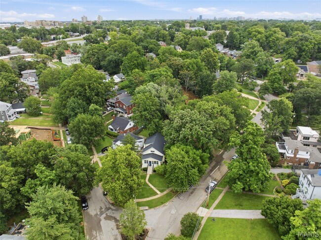 Building Photo - 7385 Arlington Dr