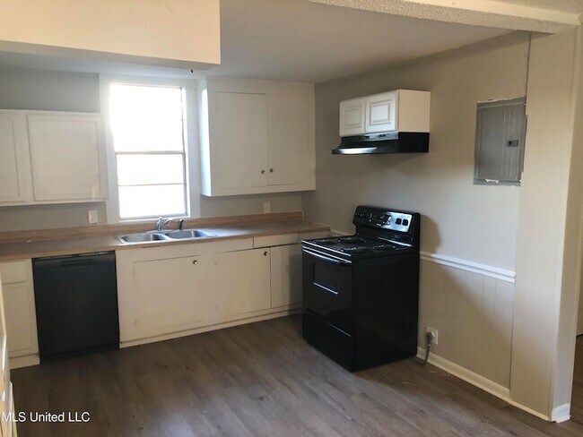 Building Photo - 940 Dougherty St