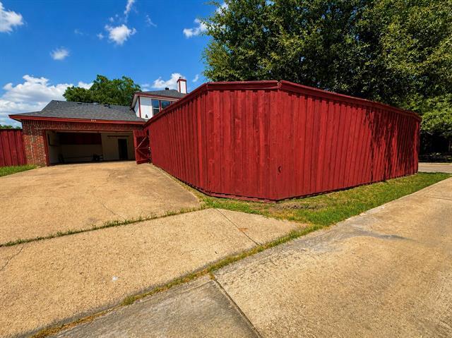 Building Photo - 824 Elm Falls Pl