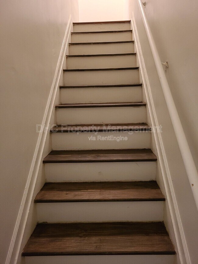 Building Photo - 1944 North Avenue NW