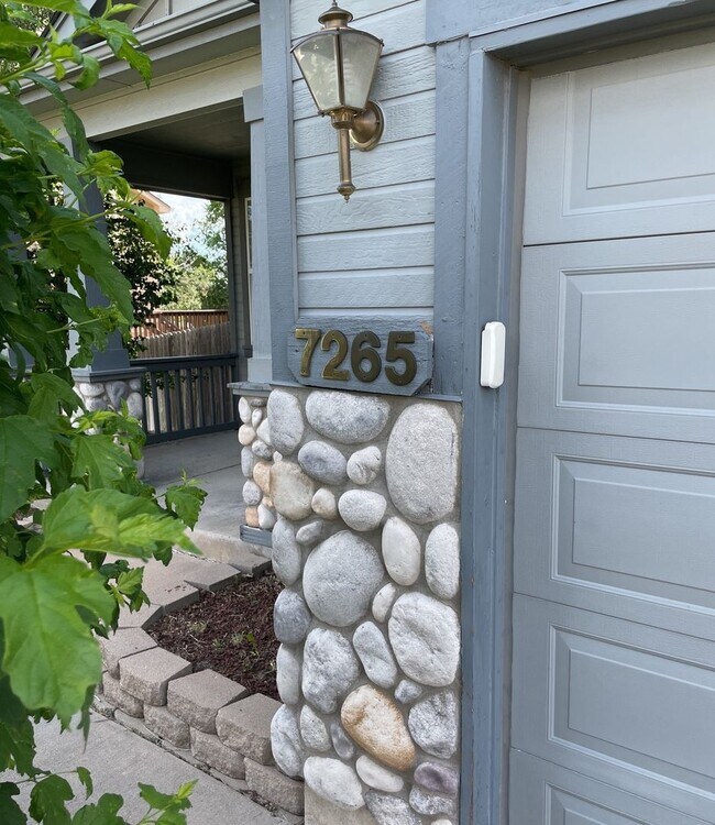 Building Photo - 7265 Waterman Way
