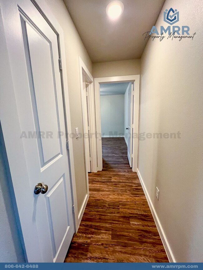 Building Photo - Beautiful 4 Bedroom Home