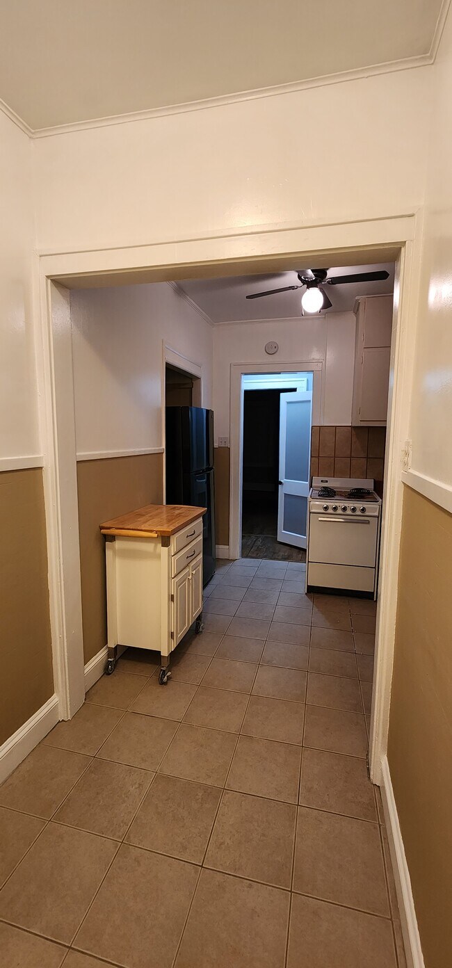 Kitchen - 295 S Allen St