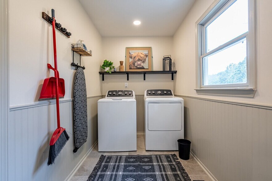 Building Photo - 171 Sugar Hill Rd