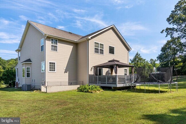 Building Photo - 39929 Grandview Haven Dr