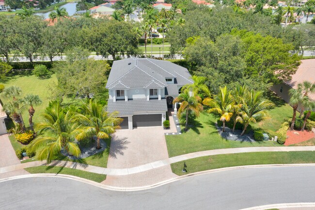 Building Photo - 4661 Manderly Dr