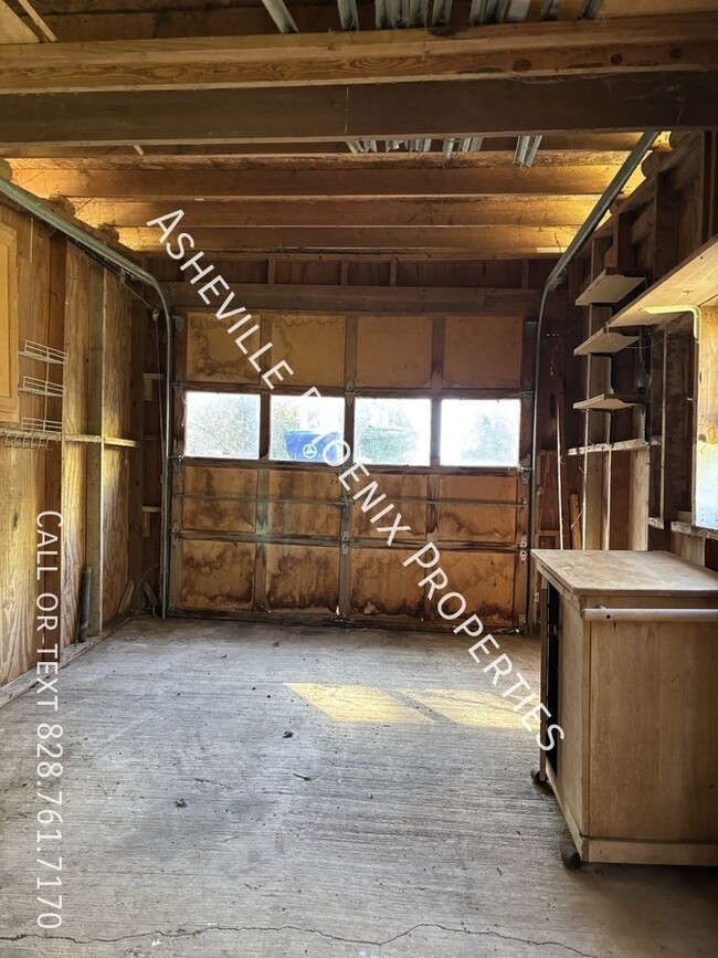 Building Photo - 16 Stewart St