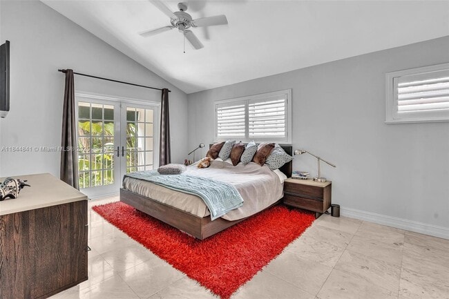 Building Photo - 2516 San Domingo St