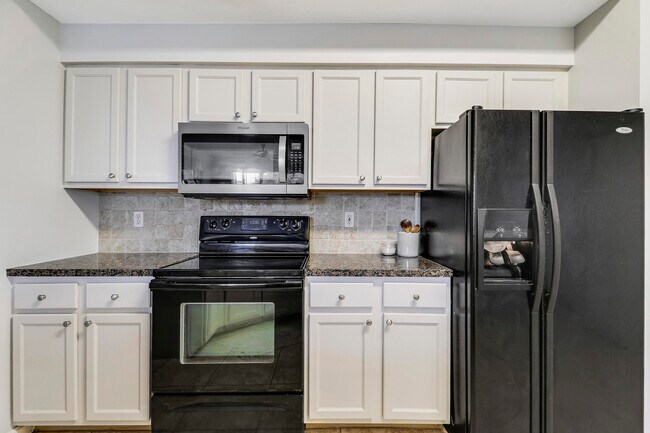 Building Photo - 275 Murcia Dr