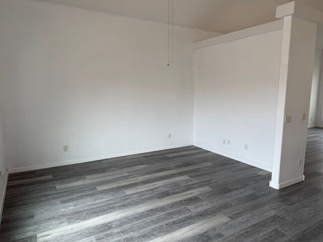 Building Photo - 2712 E Denim Trail