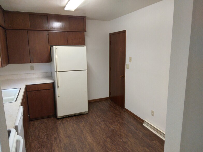 Building Photo - 4010 Arkansas Dr