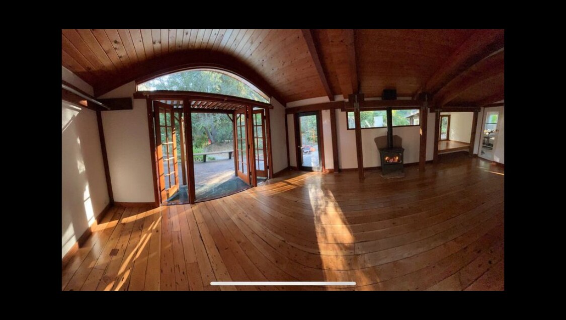 Building Photo - 1417 Old Topanga Canyon Rd