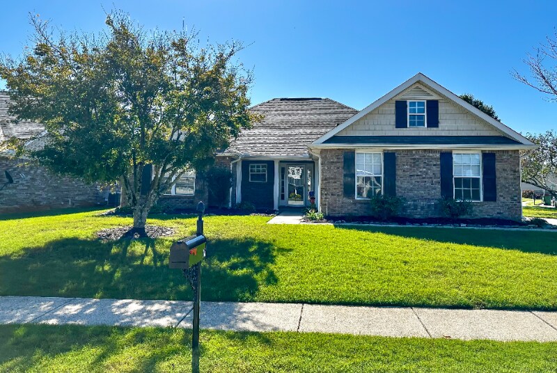 Primary Photo - 118 Artesian Ln NW