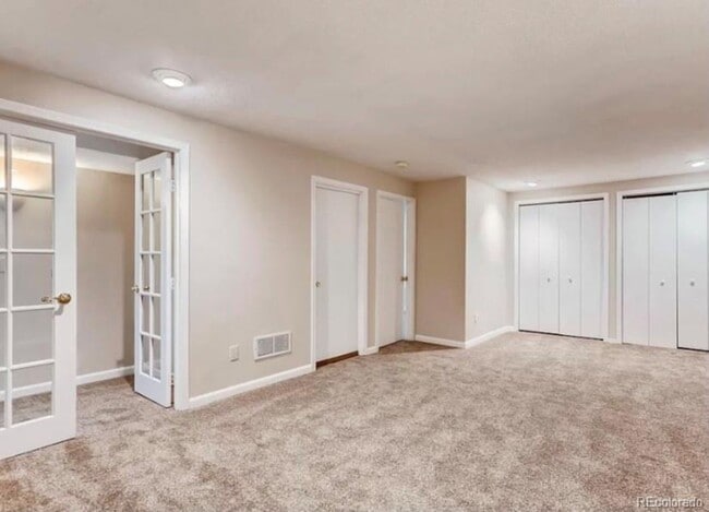 Building Photo - Long Realty & Property Management - 5 Bedr...