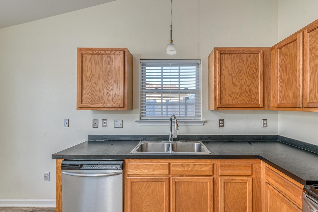 Building Photo - 610 Pepperbush Dr