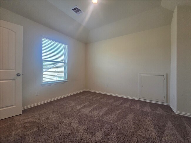 Building Photo - 28137 Aspen Horizon Dr