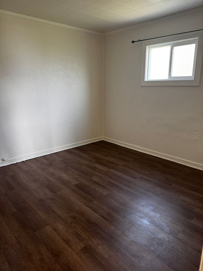 Building Photo - 3618 Madrona St