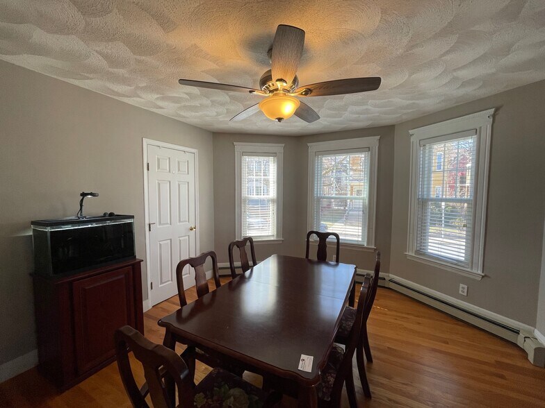 Building Photo - 112 Boston Ave