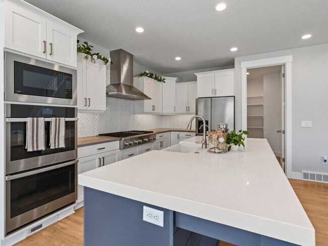 Building Photo - 11599 Dorothy Vista Dr