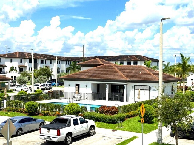 Building Photo - 15560 SW 136th St