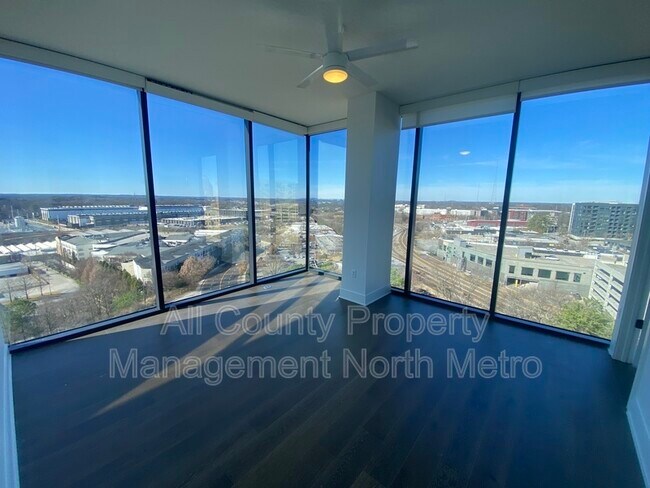 Building Photo - 788 West Marietta St NW