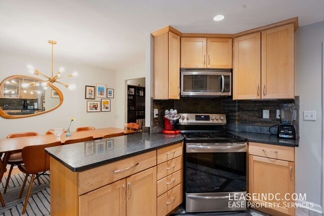 Building Photo - 1325 13th St NW