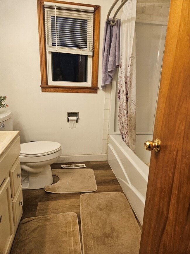 Building Photo - 12 Brookside Ave W