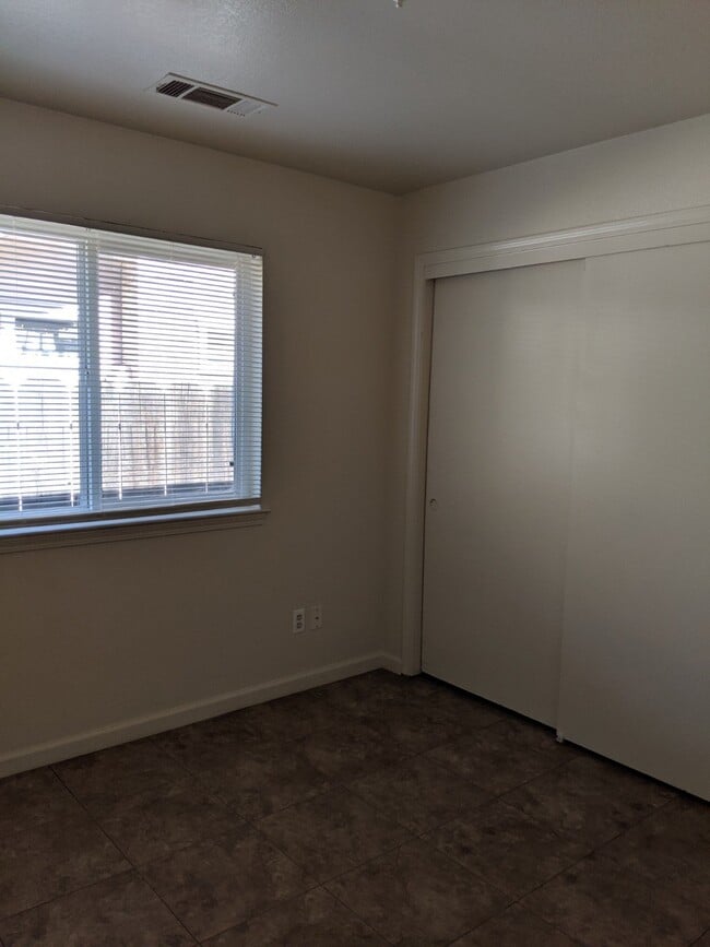 Building Photo - Coming Soon! Four Bedroom Duplex in North ...