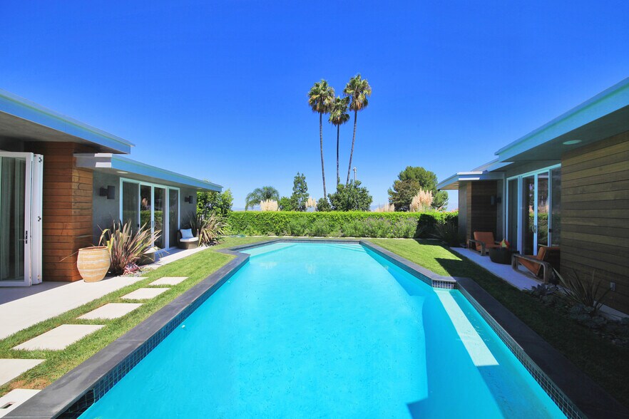 Building Photo - 3054 Elvido Dr