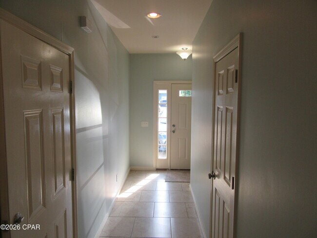 Building Photo - 2413 Astrid Ln