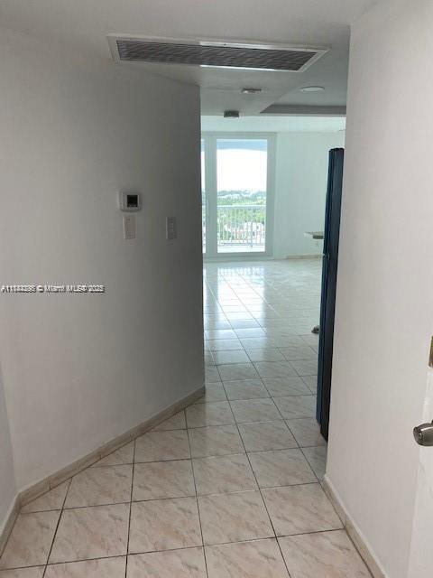 Building Photo - 5401 Collins Ave