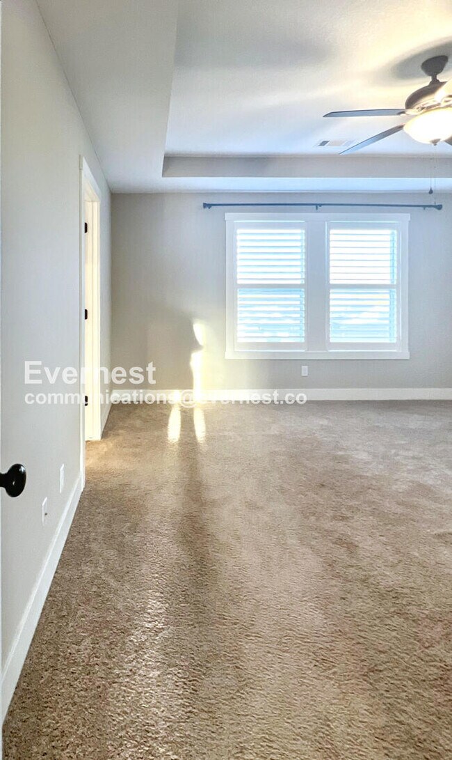 Building Photo - 509 SW Brummel Rd