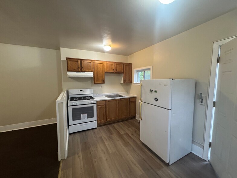 Building Photo - 4524 Springfield Ave