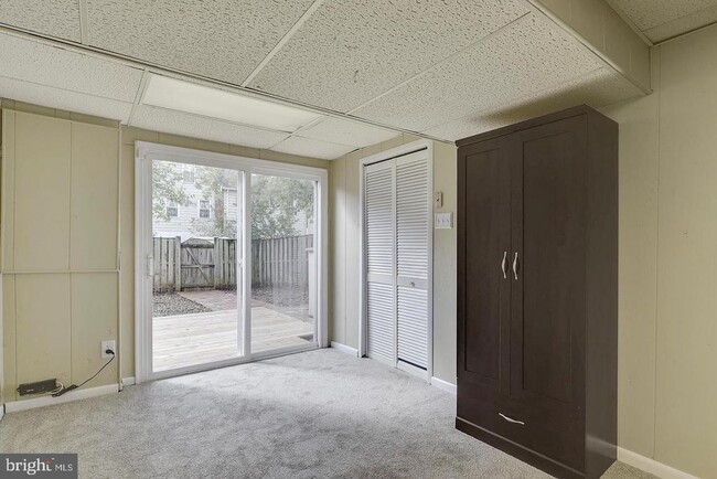 Building Photo - 9438 Abingdon Ct