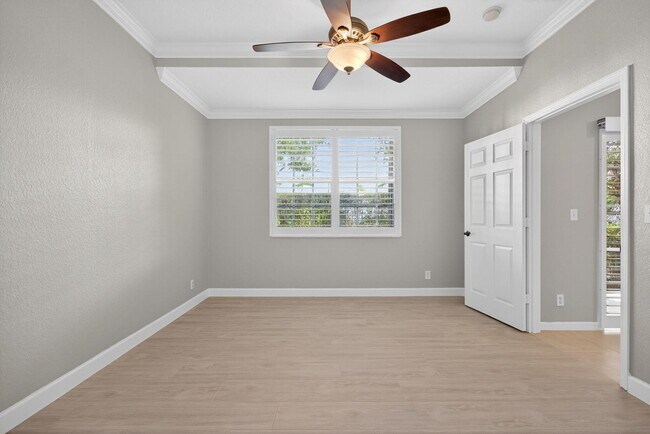 Building Photo - 160 Village Blvd