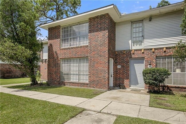 Primary Photo - 1526 Richmond Dr