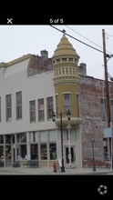 Building Photo - 140 E Main St
