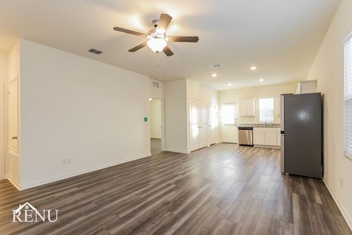 Building Photo - 5238 Dawn Break