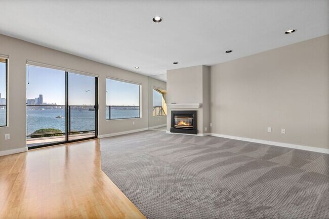 Building Photo - Enormous Waterfront Alki Condo w/ Stunning Views and Rare 2-Car Secure Parking