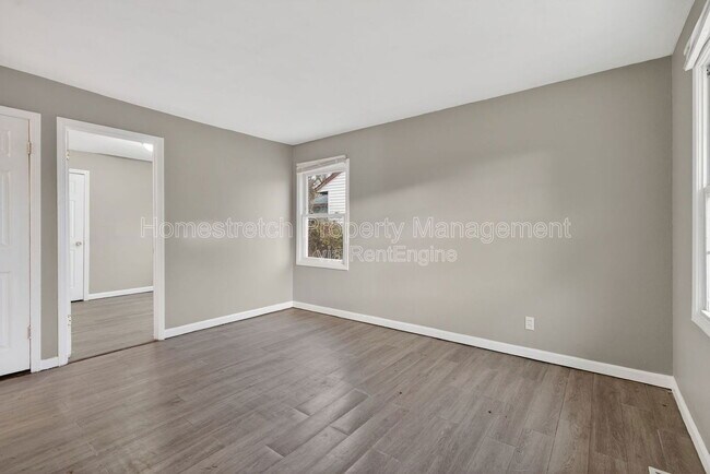 Building Photo - 129 Cameron Rd